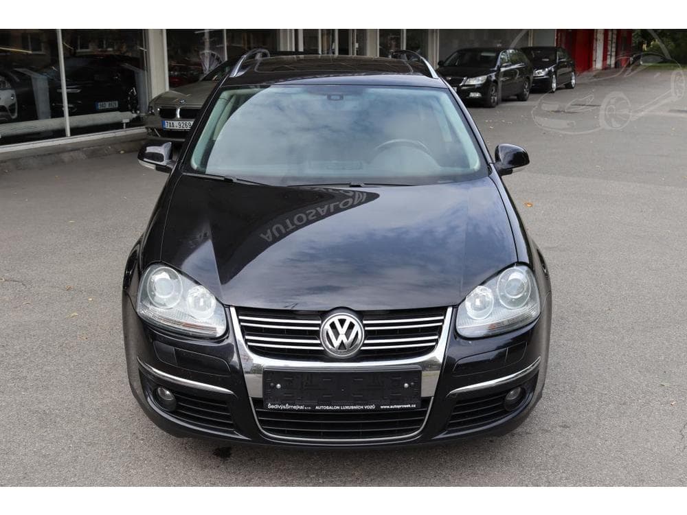 2009 Volkswagen Golf - 4