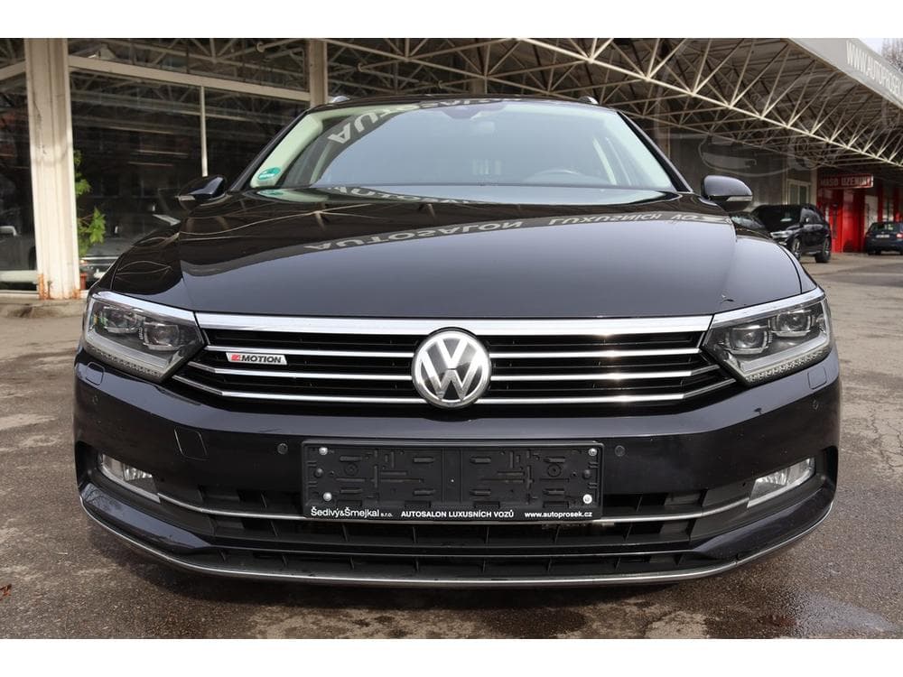 2015 Volkswagen PASSAT - 3