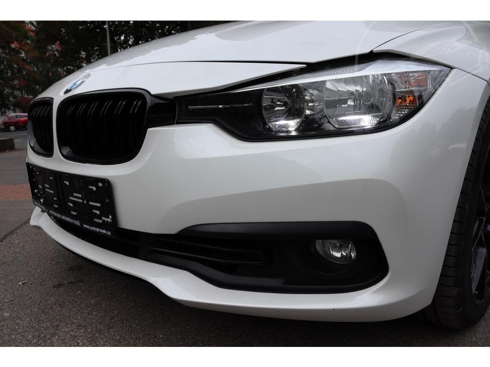 2017 BMW 3-Series - 5