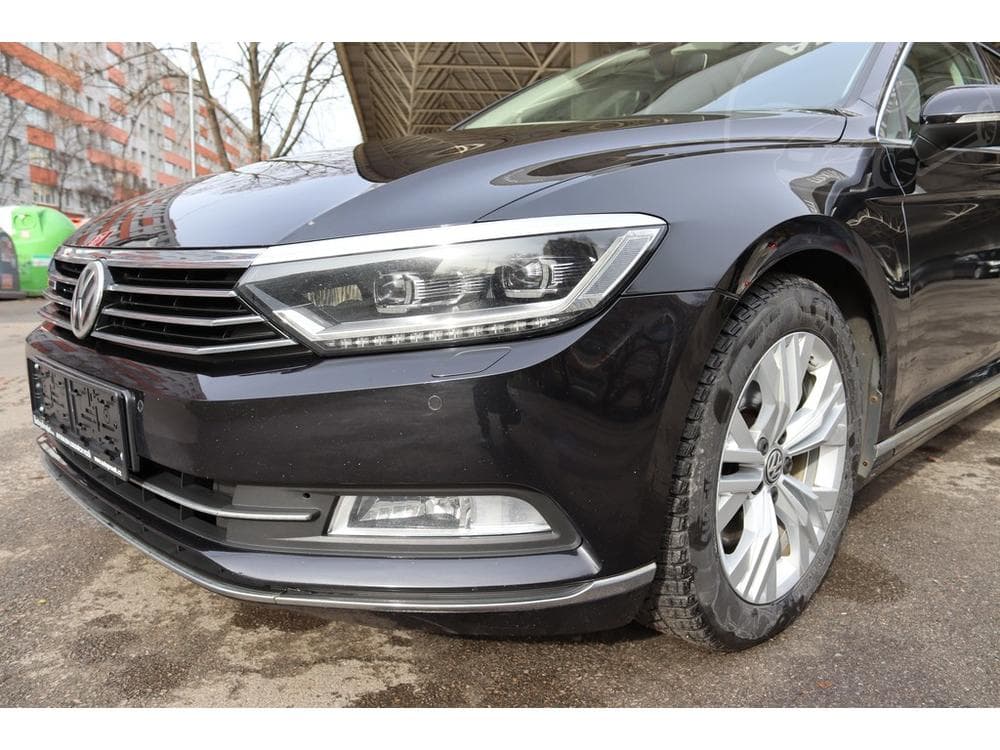2015 Volkswagen PASSAT - 5