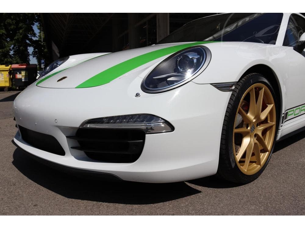 2013 Porsche 911 - 13