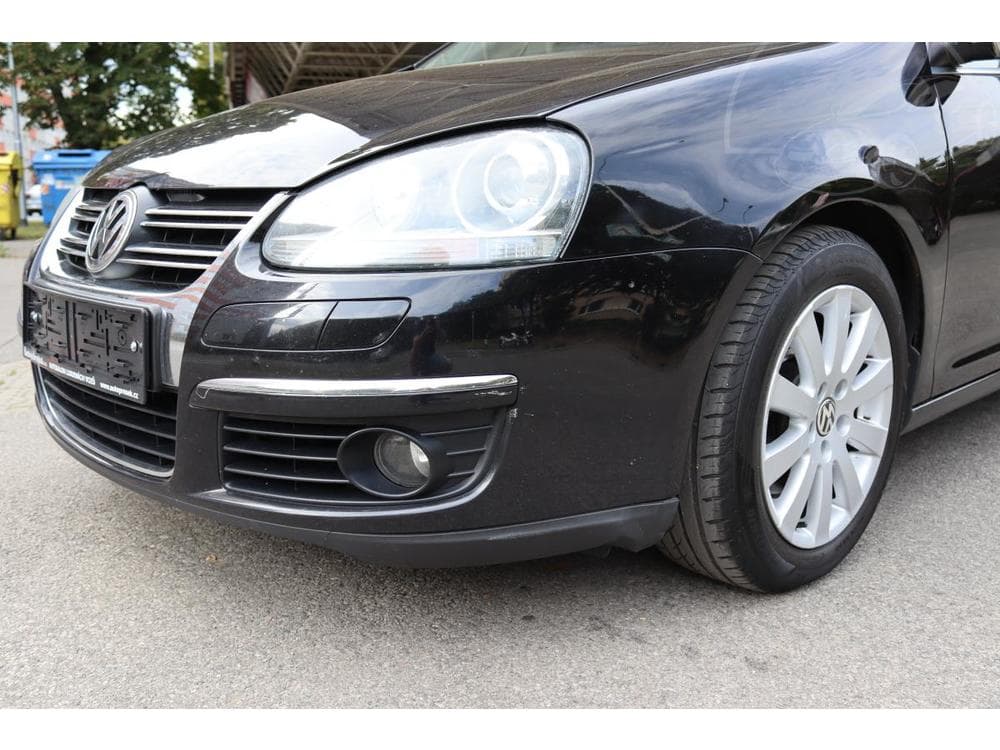 2009 Volkswagen Golf - 13