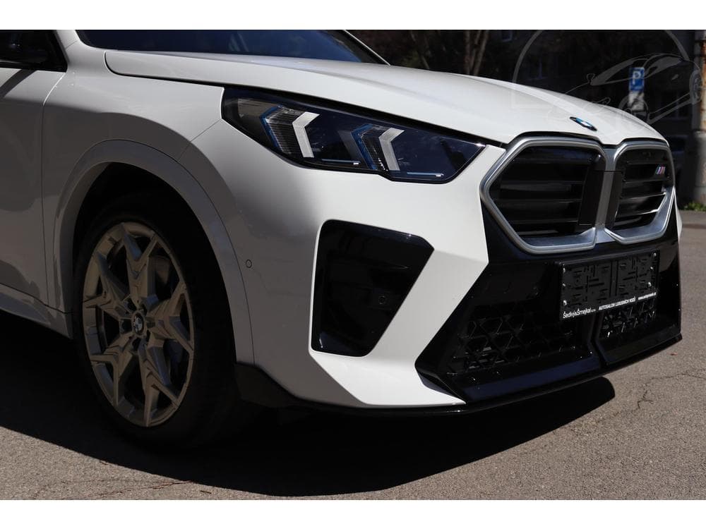 2025 BMW X2 - 11