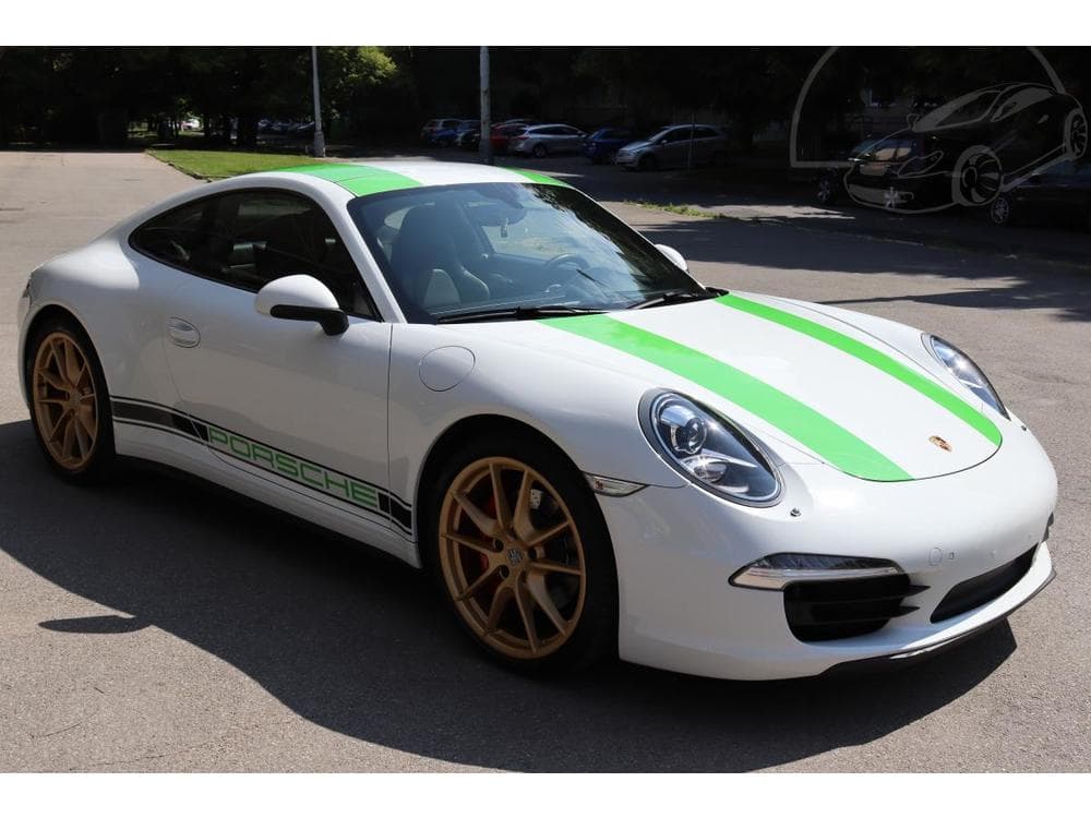 2013 Porsche 911 - 19