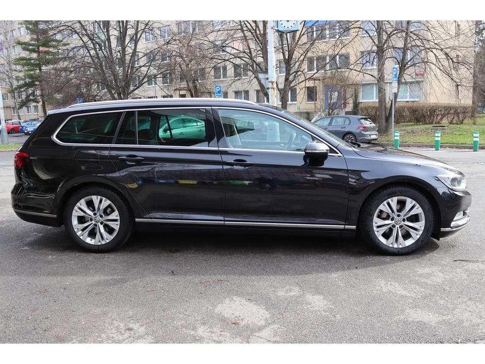 2015 Volkswagen PASSAT - 8