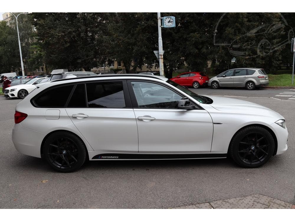2017 BMW 3-Series - 9