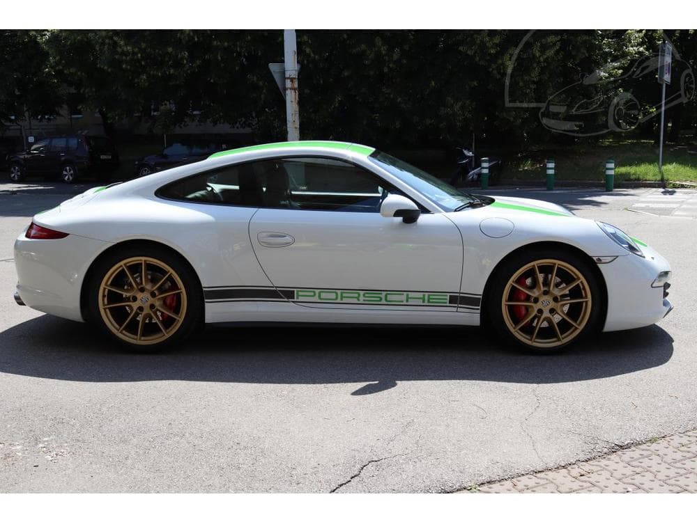 2013 Porsche 911 - 25
