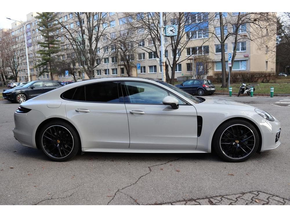 2016 Porsche PANAMERA - 25