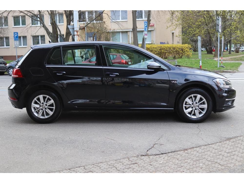 2017 Volkswagen GOLF - 17