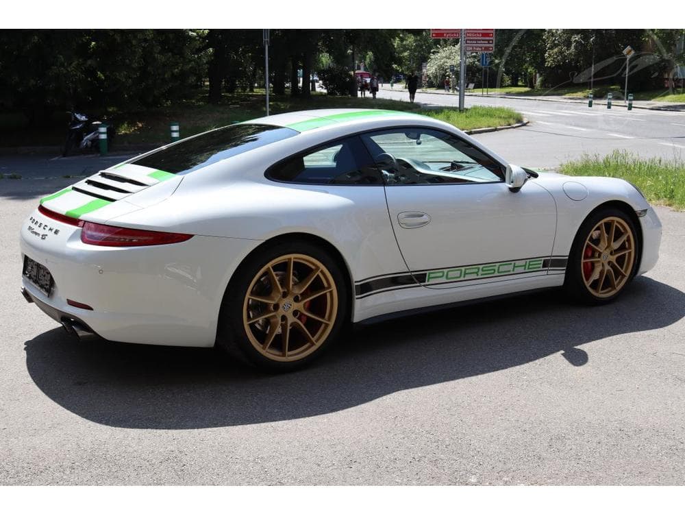 2013 Porsche 911 - 28
