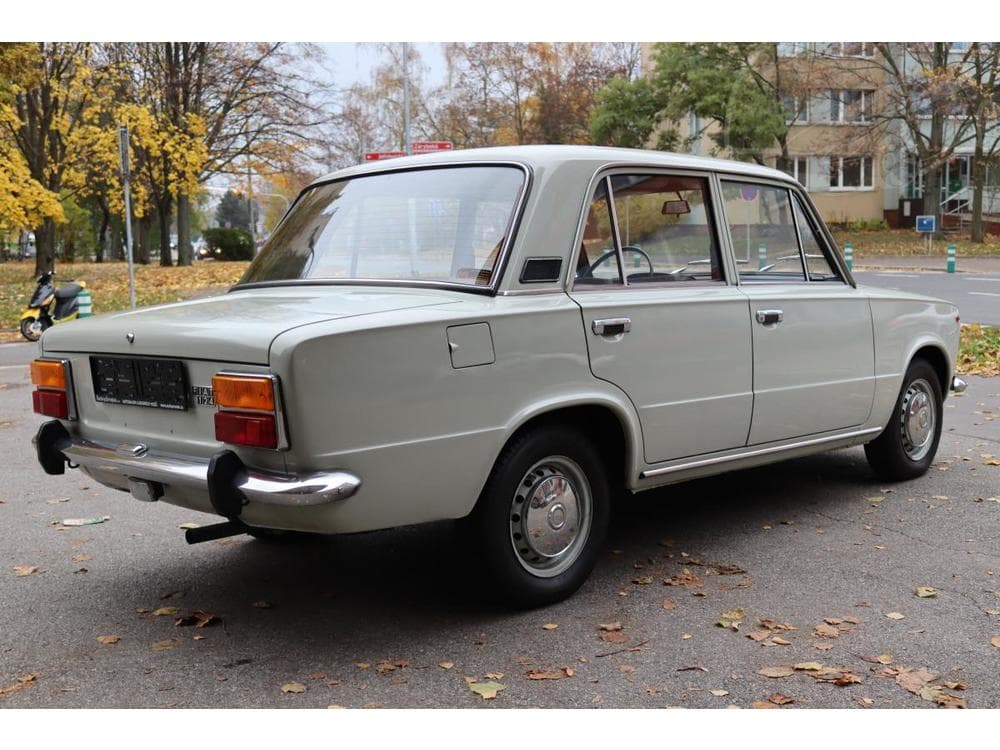 1974 Fiat 124 - 10
