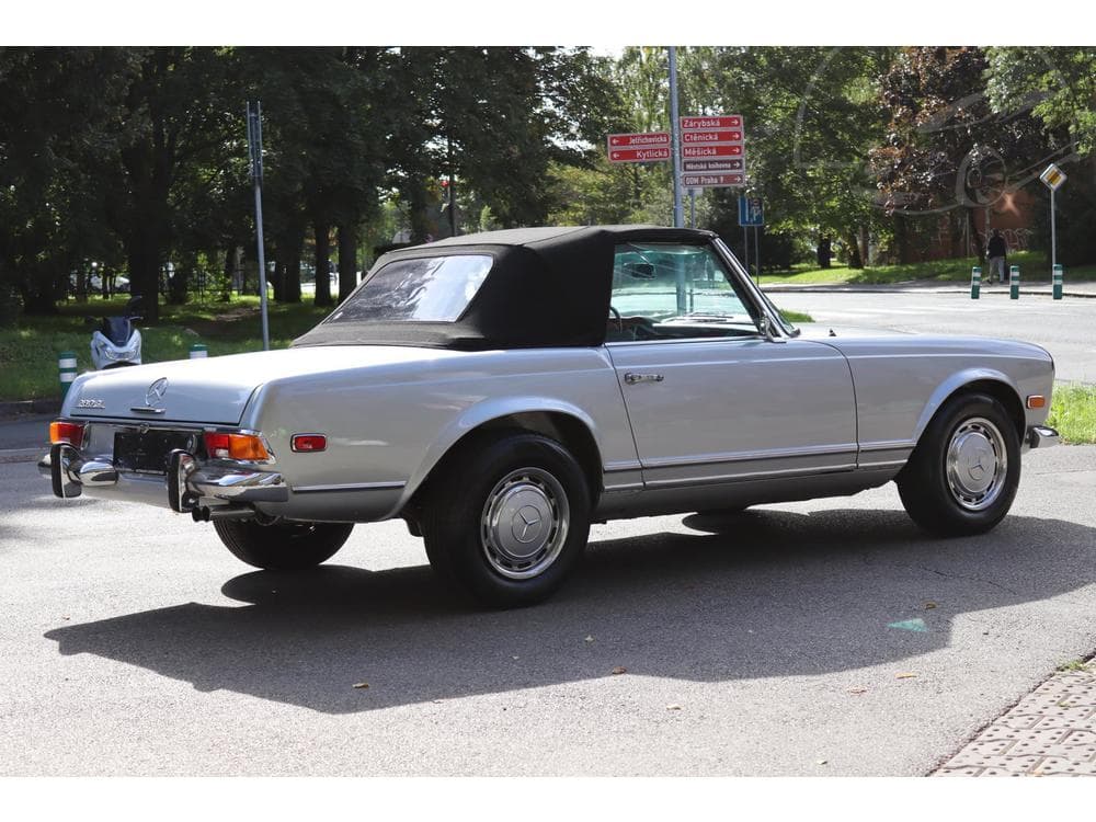 1970 Mercedes-Benz SL - 28