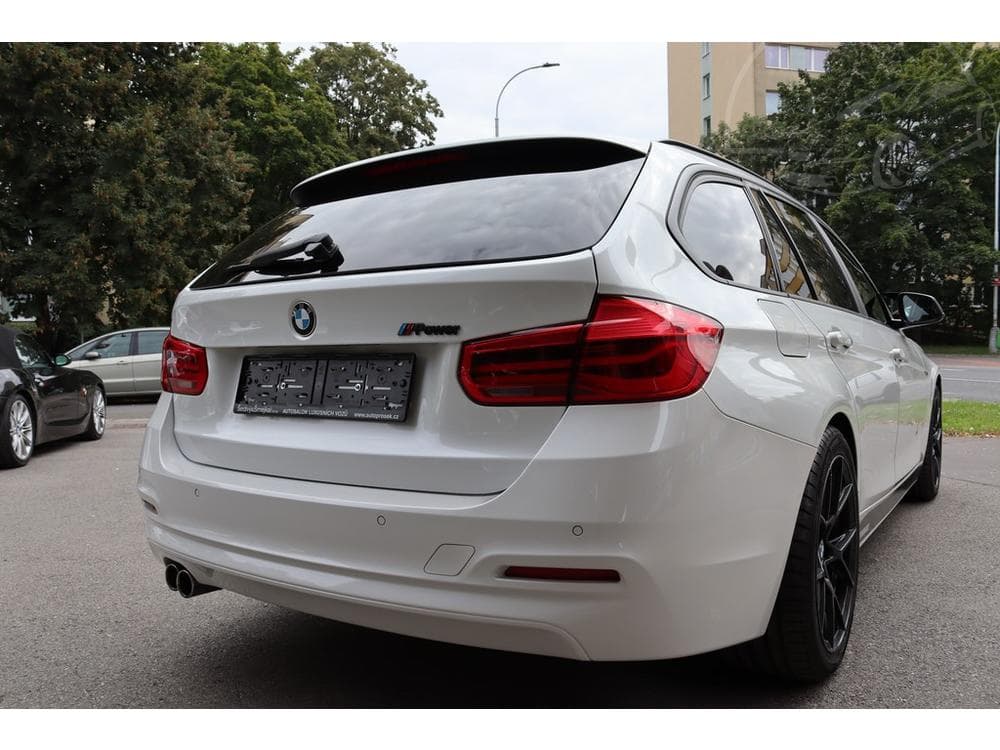 2017 BMW 3-Series - 11