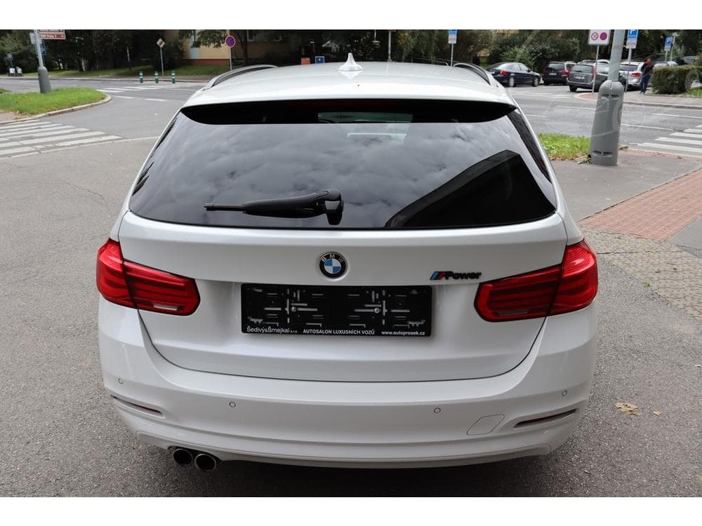 2017 BMW 3-Series - 12