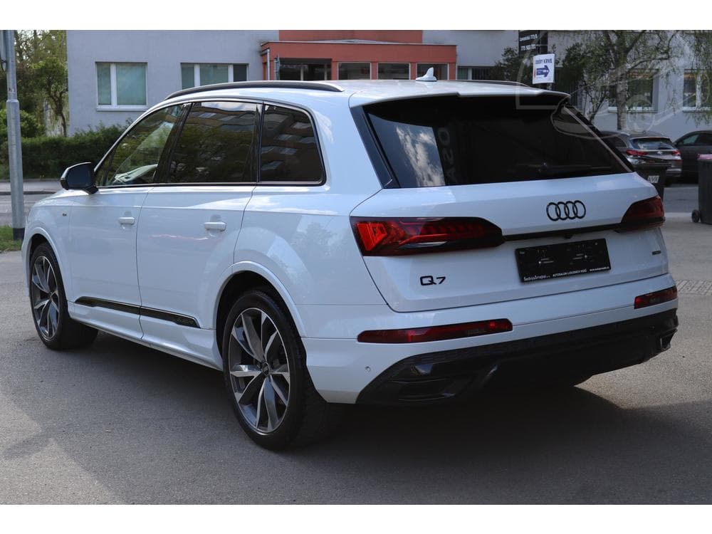 2022 Audi Q7 - 25