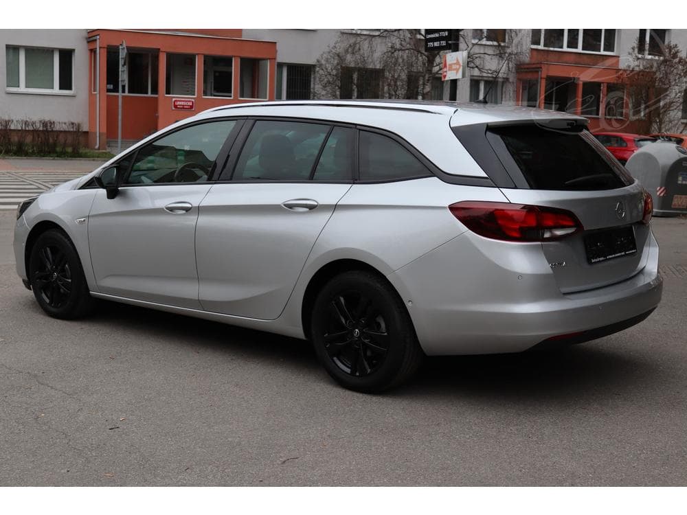 2021 Opel ASTRA - 40