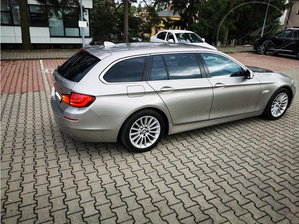 2011 BMW 5-Series - 14