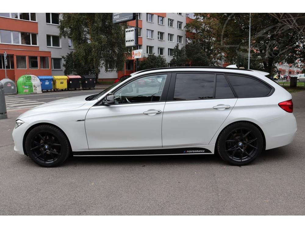 2017 BMW 3-Series - 15