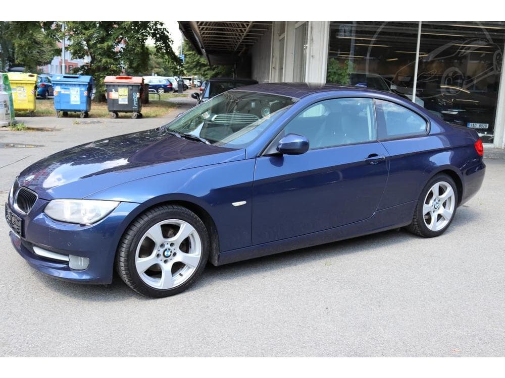 2010 BMW 3-SERIES - 16