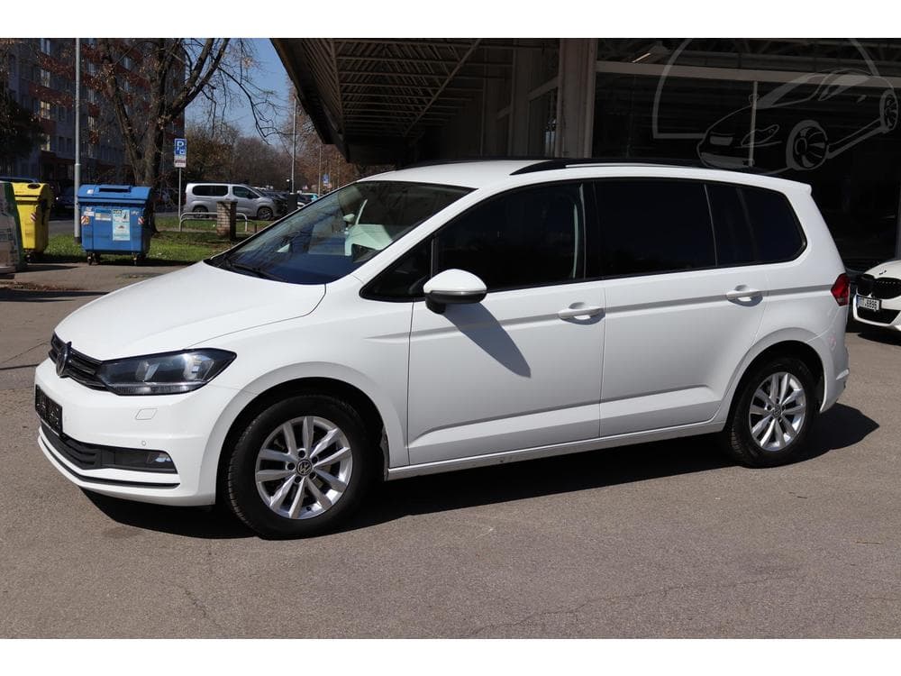 2018 Volkswagen Touran - 16