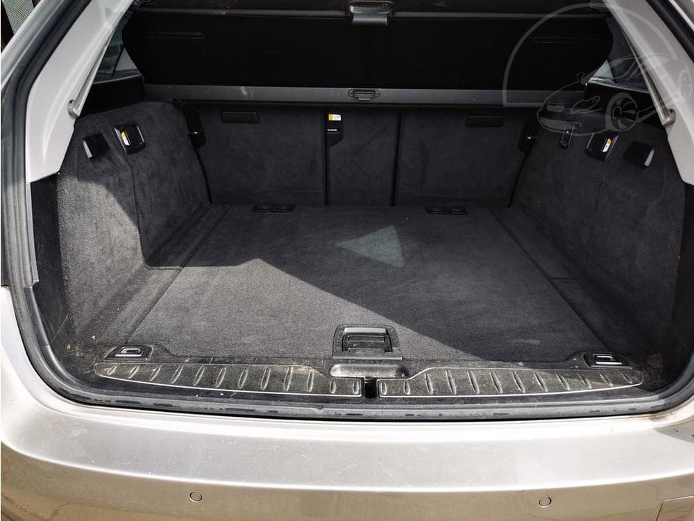 2011 BMW 5-Series - 16