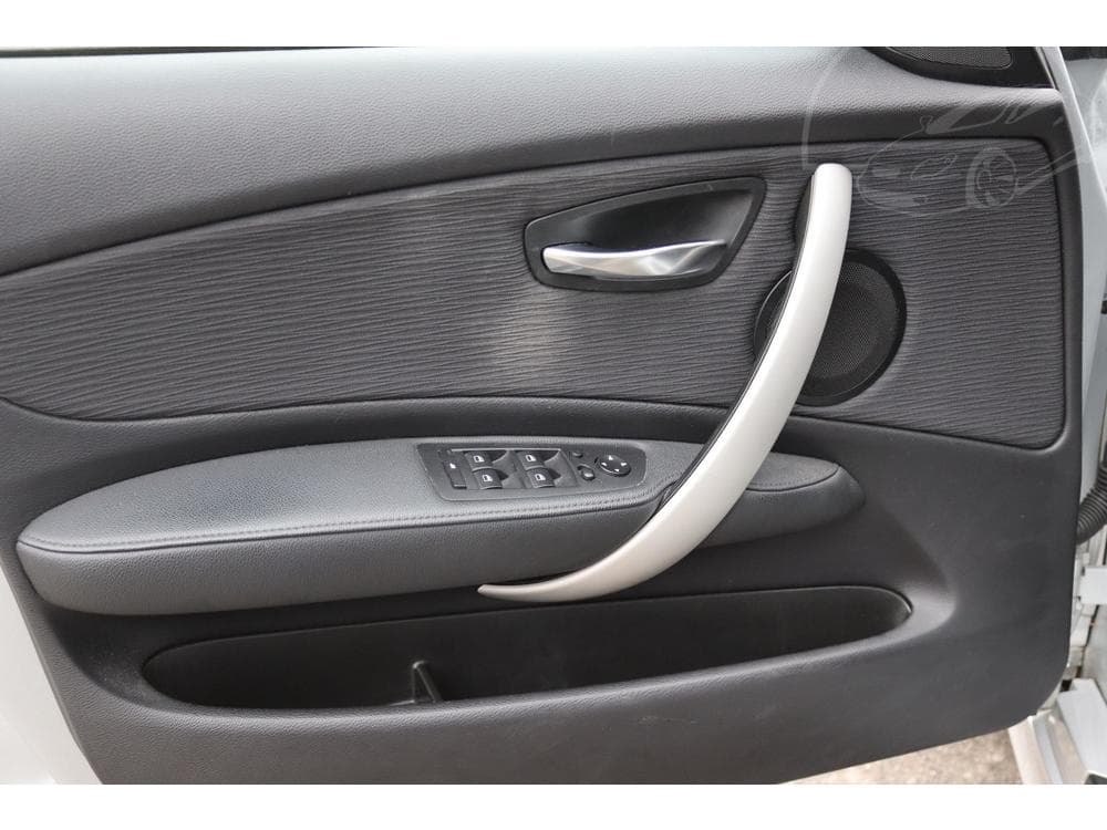 2009 BMW 1-SERIES - 17
