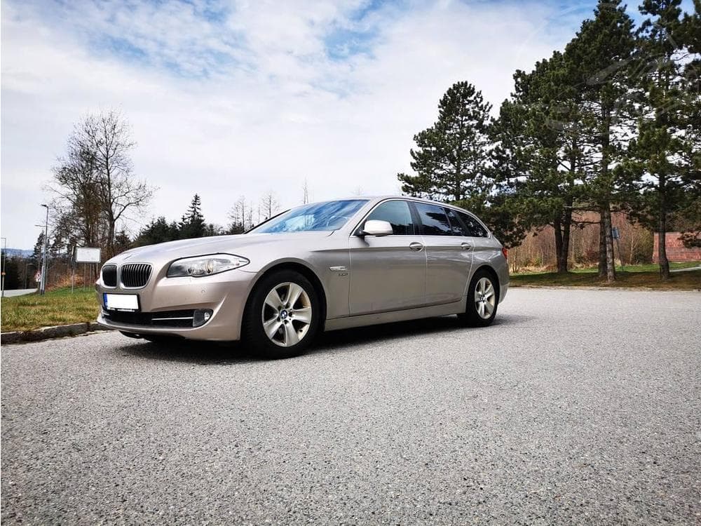 2011 BMW 5-Series - 17