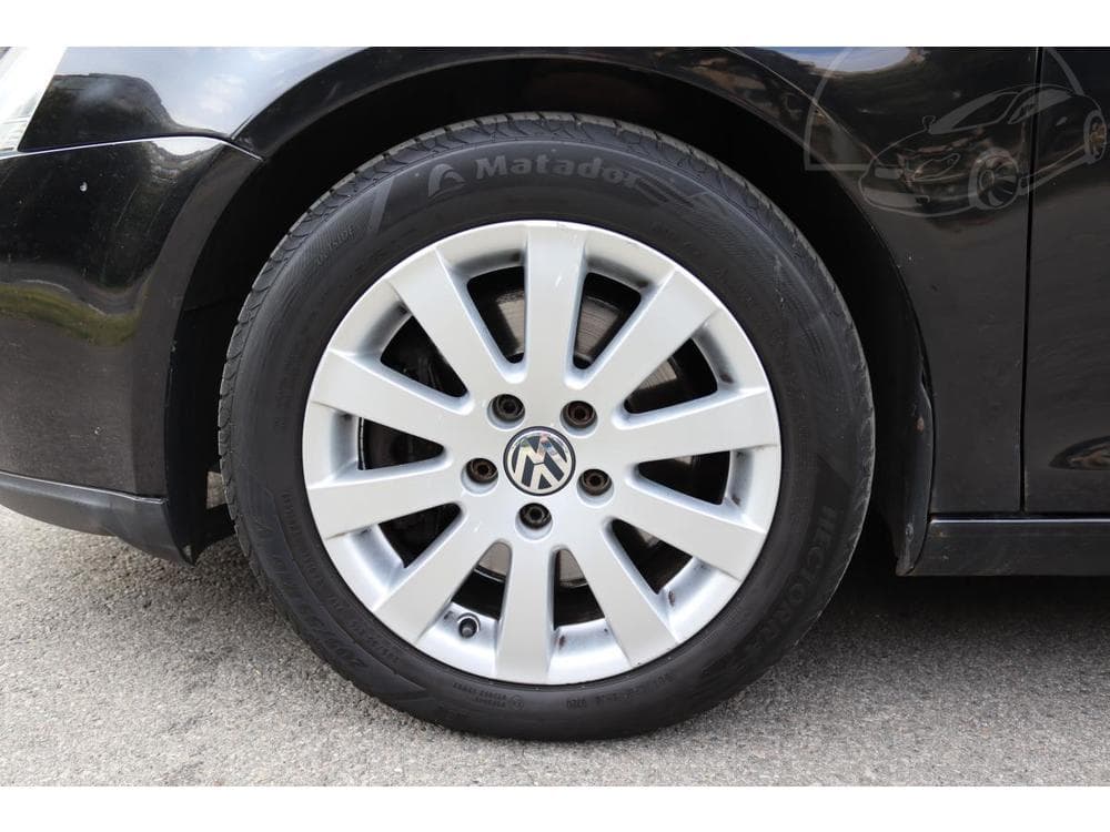 2009 Volkswagen Golf - 52