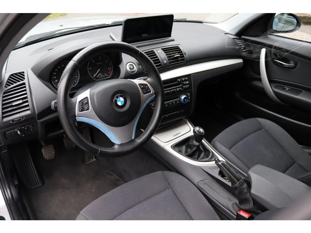 2009 BMW 1-SERIES - 19