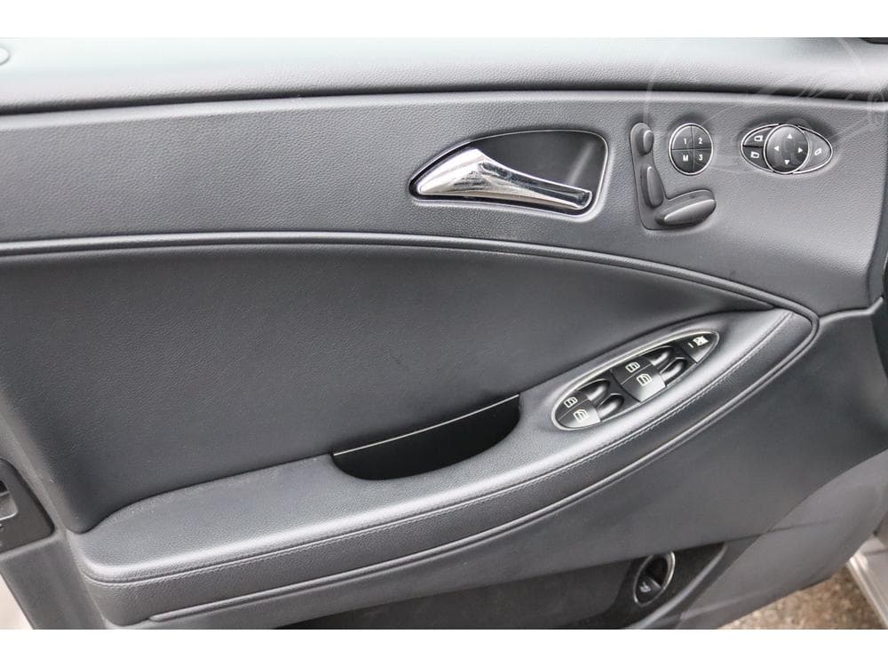 2008 Mercedes-Benz CLS - 19