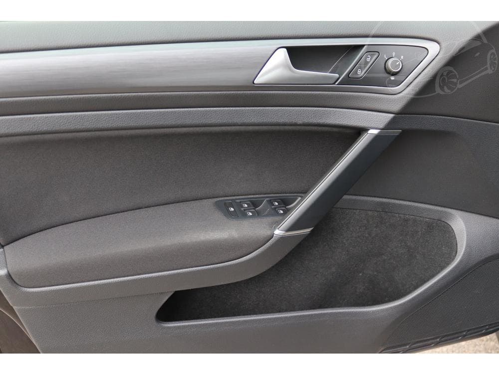 2017 Volkswagen GOLF - 37