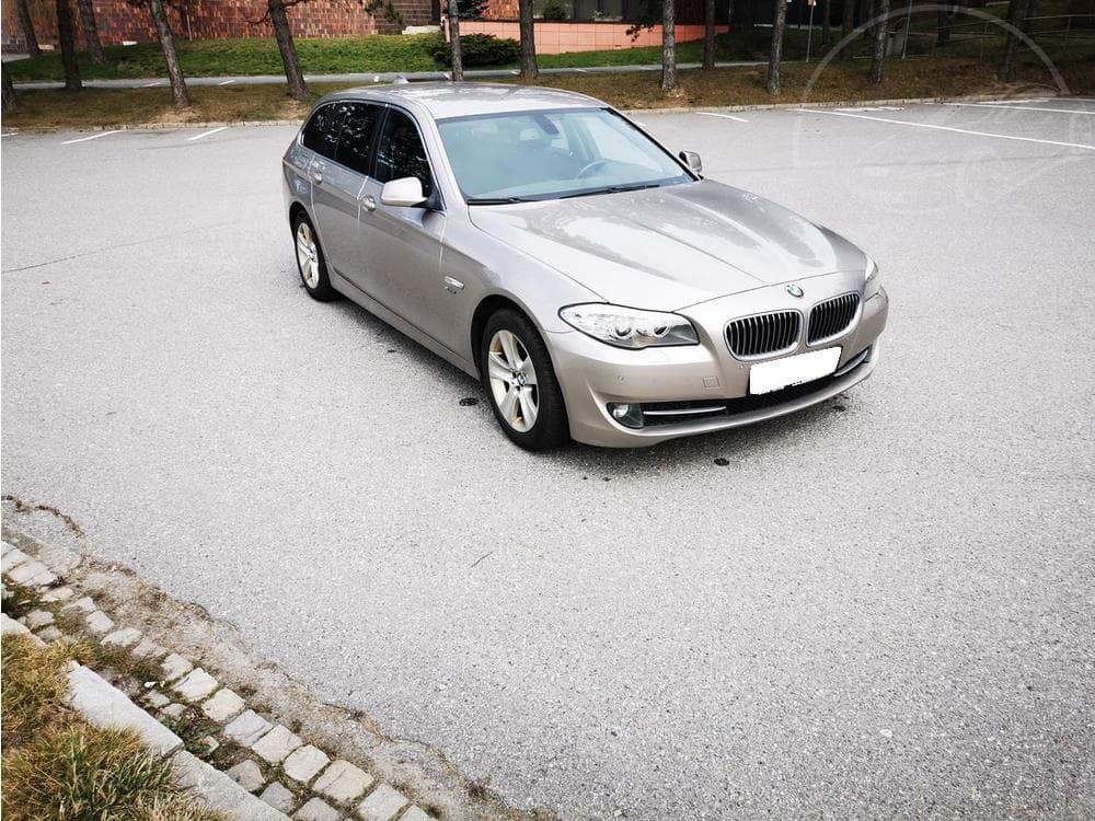 2011 BMW 5-Series - 20
