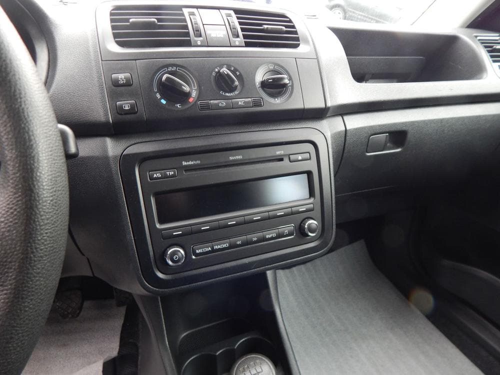 2010 Škoda FABIA - 6