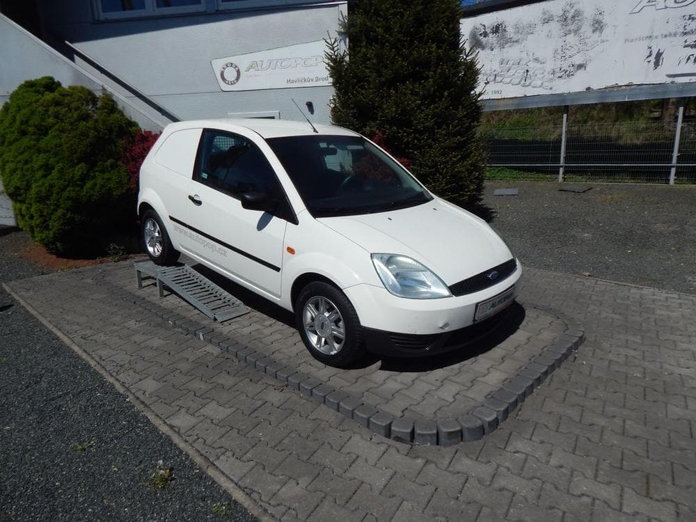2004 Ford FIESTA