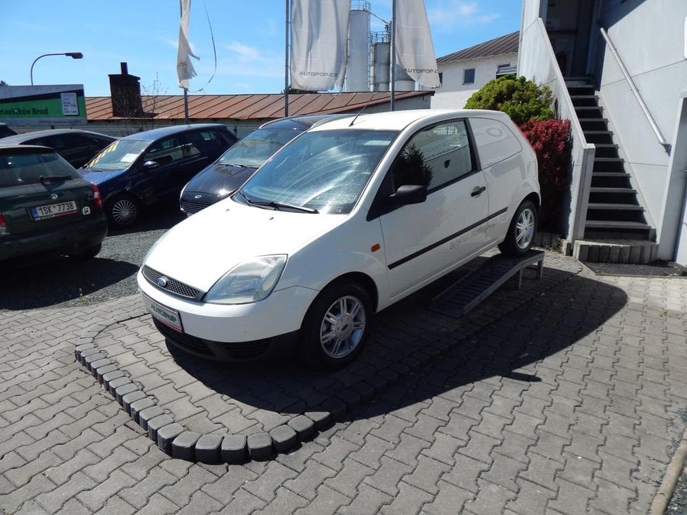 2004 Ford FIESTA - 2