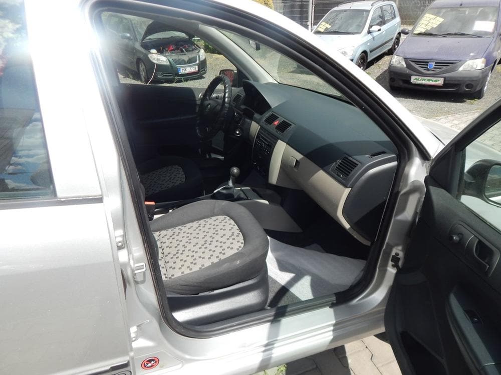 2005 Škoda FABIA - 11