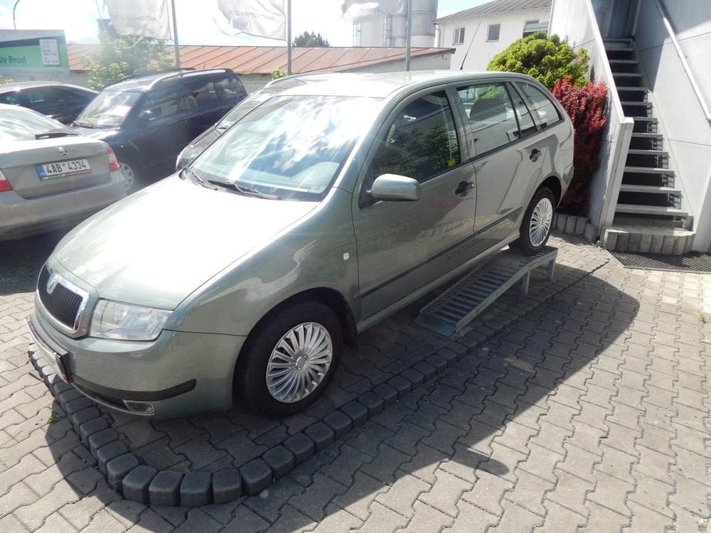 2002 Škoda FABIA - 4