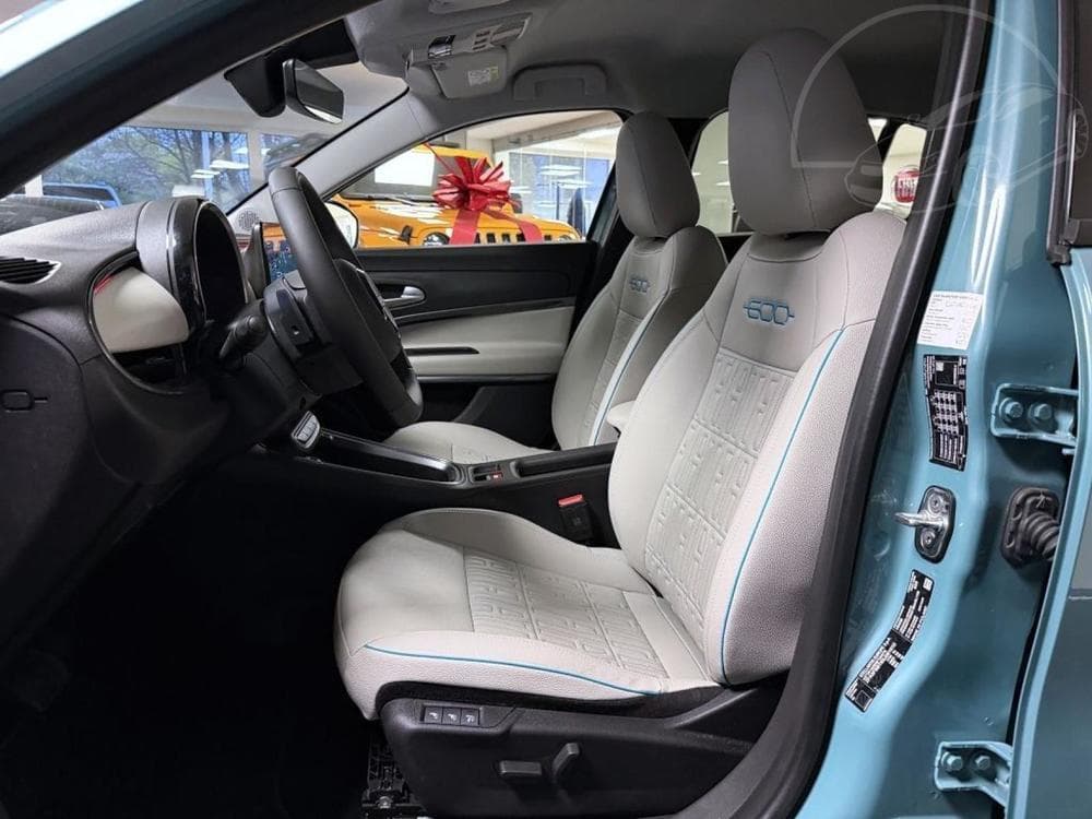 2025 Fiat 600 - 13