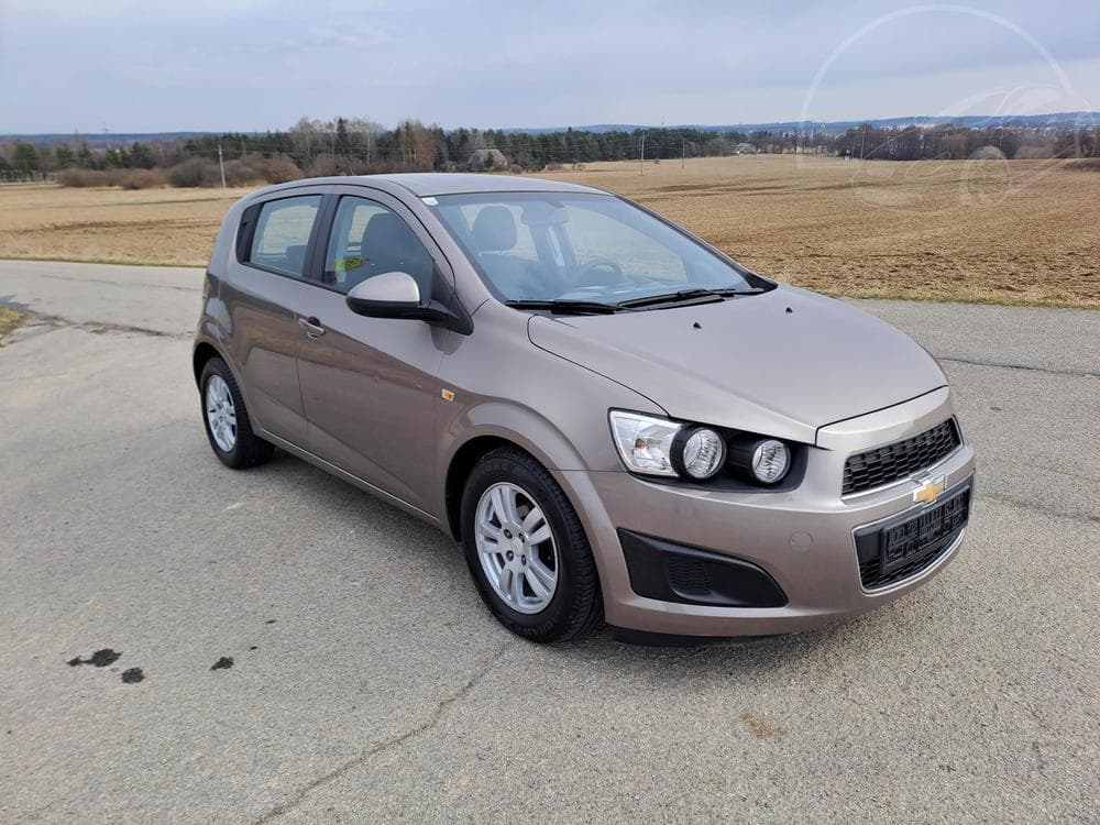2013 Chevrolet Aveo - 5