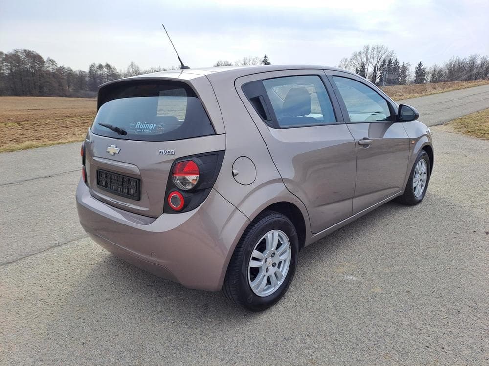 2013 Chevrolet Aveo - 9
