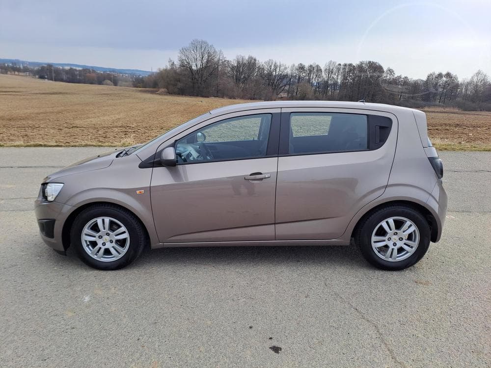 2013 Chevrolet Aveo - 15
