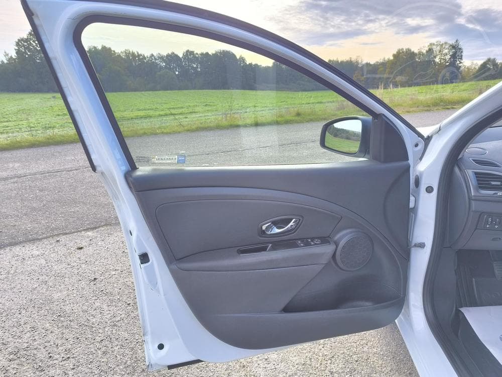 2014 Renault MEGANE - 10
