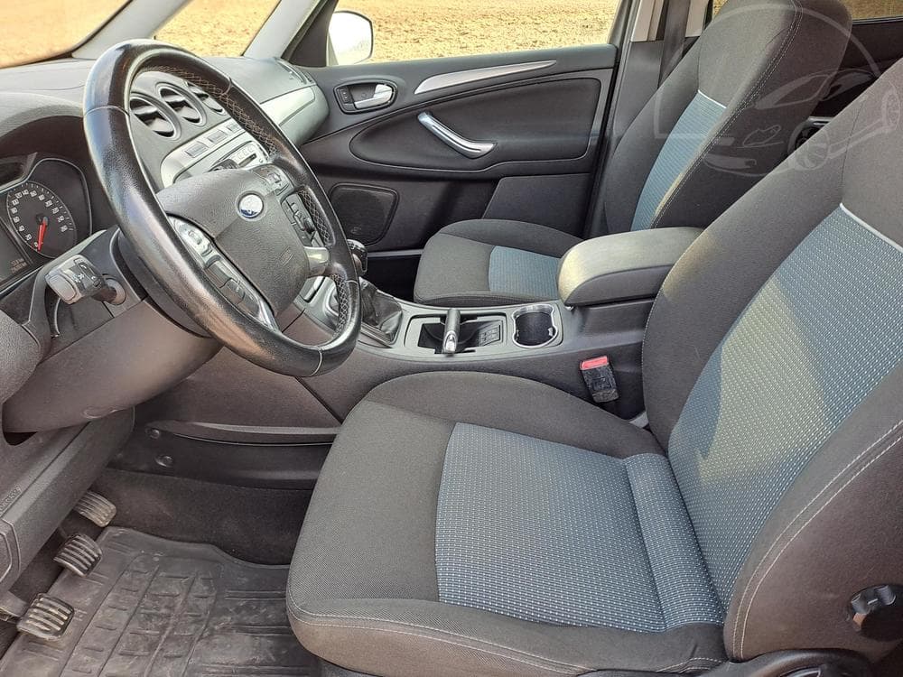 2012 Ford Galaxy - 10