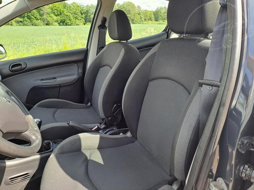 2011 Peugeot 206 - 31