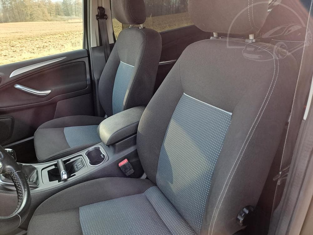 2012 Ford Galaxy - 11