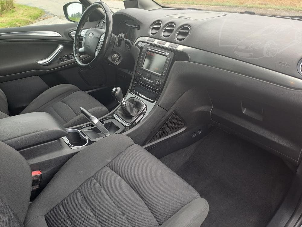 2012 Ford S-Max - 12