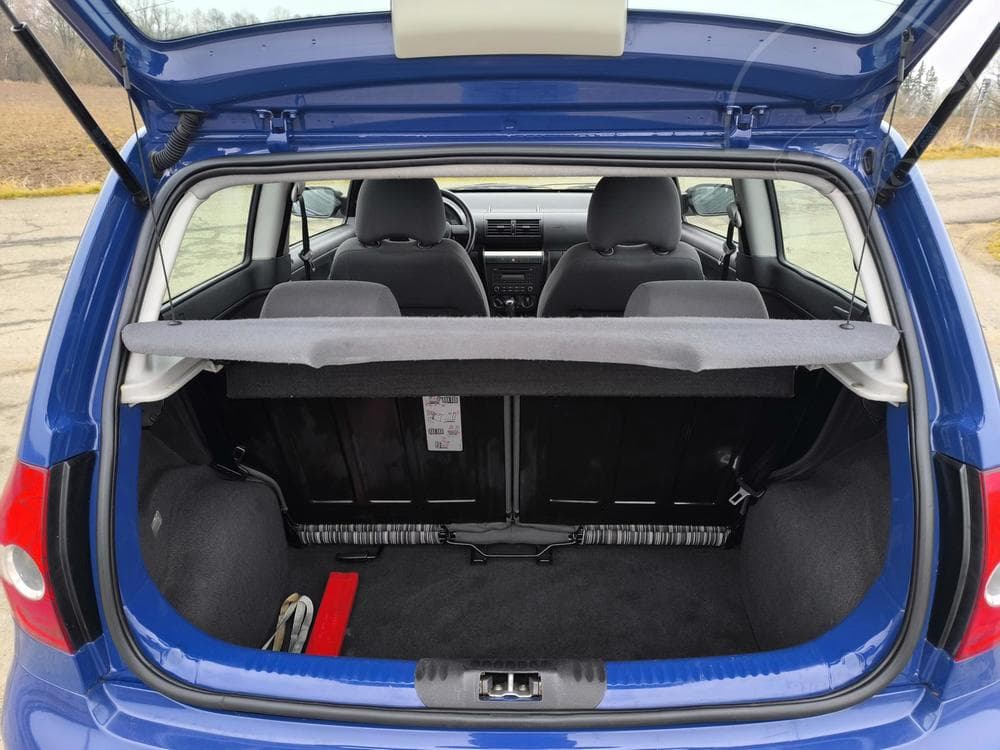 2006 Volkswagen FOX - 12