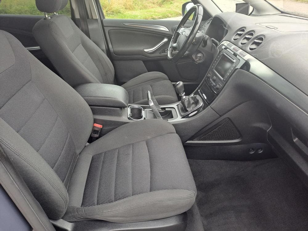 2012 Ford S-Max - 13