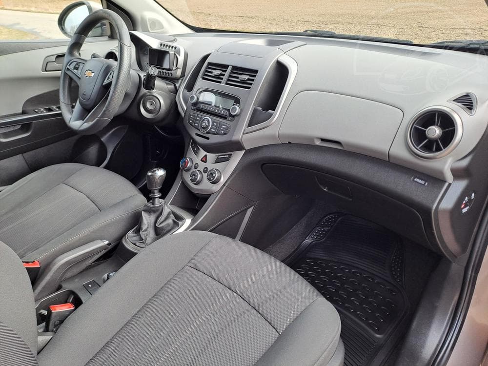 2013 Chevrolet Aveo - 25