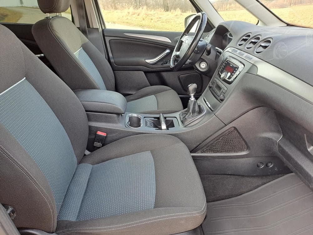 2012 Ford Galaxy - 13